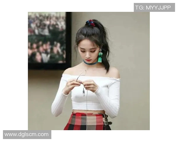 专访街舞女神杨娜揭秘她成功背后的心路历程与舞台魅力 专访街舞女神杨娜揭秘她成功背后的心路历程与舞台魅力