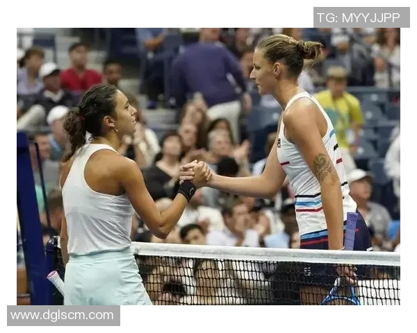 深圳网球队战术揭秘：网球巨献背后的策略与训练探讨