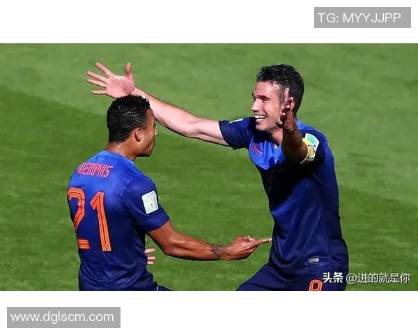 足球明星八球精彩瞬间集锦展现他们的风采与技艺 足球明星八球精彩瞬间集锦展现他们的风采与技艺