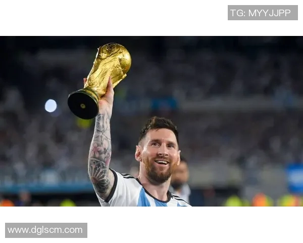 商业智慧与球场荣耀并存的足球明星传奇之路 商业智慧与球场荣耀并存的足球明星传奇之路